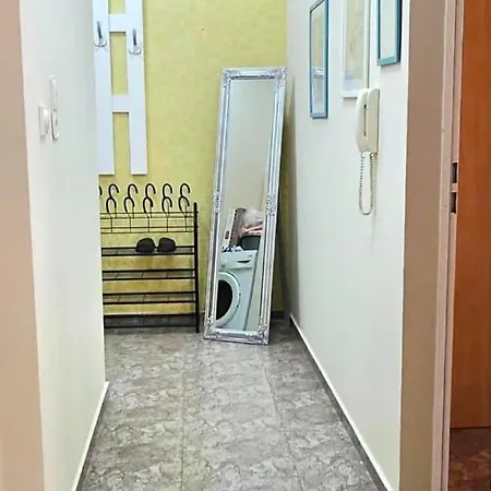 алекс 4 Апартаменты Поморие